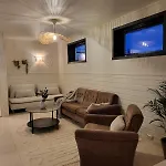 Lyngen 5-beds With Dryingroom And Sauna-rental Oksvik