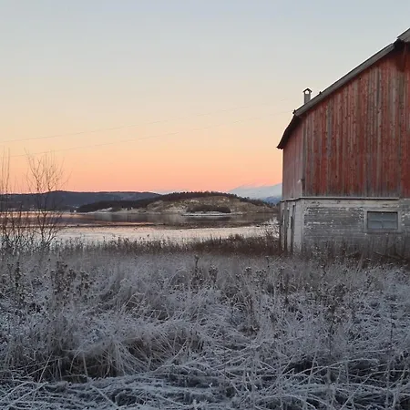 Apartament Lyngen 5-beds With Dryingroom And Sauna-rental Oksvik