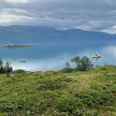 Lyngen 5-beds With Dryingroom And Sauna-rental * Oksvik