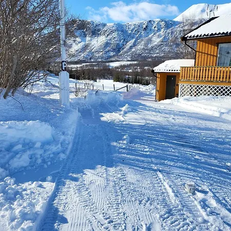 Lyngen 5-beds With Dryingroom And Sauna-rental *