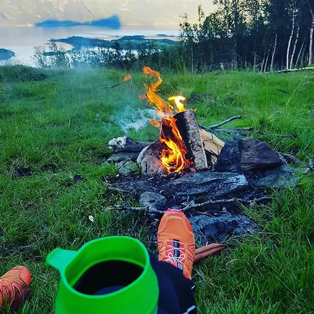 Lyngen 5-beds With Dryingroom And Sauna-rental Apartament