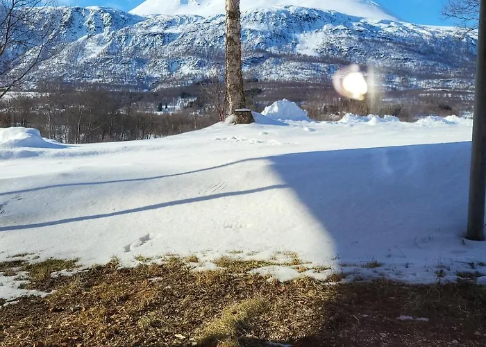 Lyngen 5-beds With Dryingroom And Sauna-rental