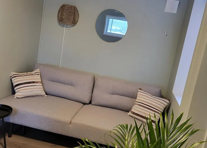 Lyngen 5-beds With Dryingroom And Sauna-rental *