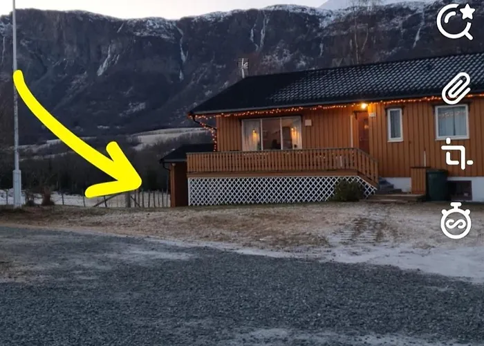 Lyngen 5-beds With Dryingroom And Sauna-rental Lejlighed *