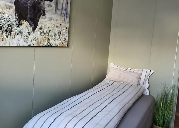 Lyngen 5-beds With Dryingroom And Sauna-rental * Oksvik