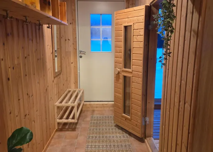 Lyngen 5-beds With Dryingroom And Sauna-rental Lejlighed *