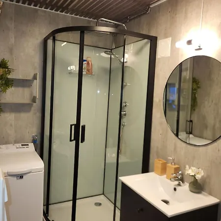 Lyngen 5-beds With Dryingroom And Sauna-rental Apartment Oksvik